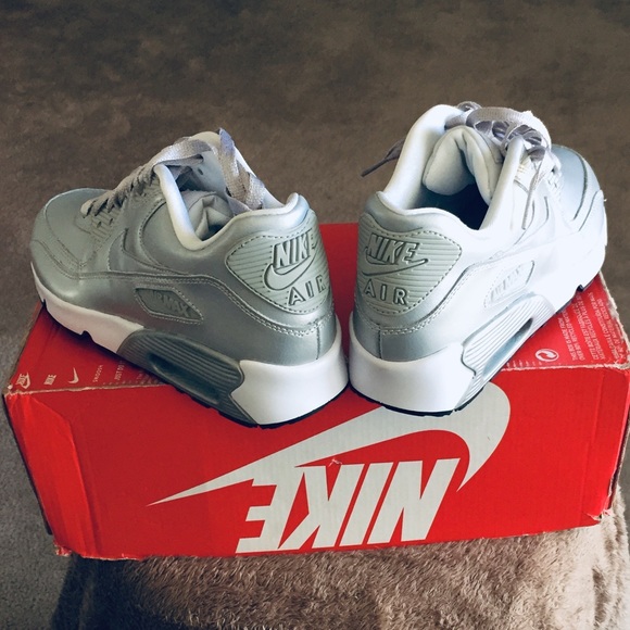 SOLD-NIKE AIR MAX 90 SE LTR LEATHER METALLIC - Picture 7 of 7